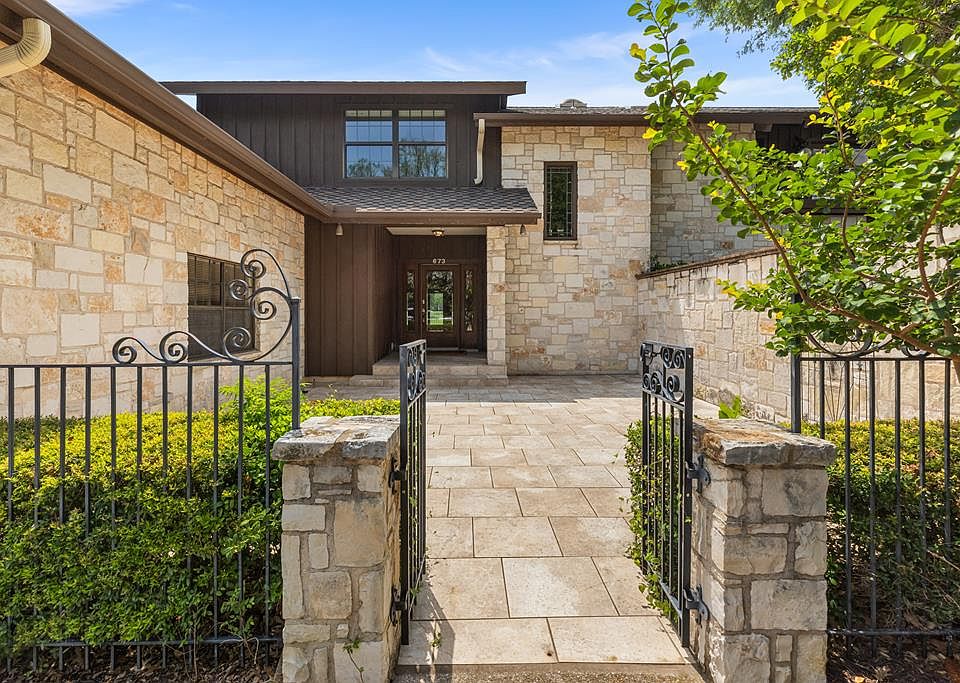 1st image of 673 Oakland Hills Ln