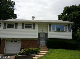7006 Cresthaven Dr, Glen Burnie, MD 21061