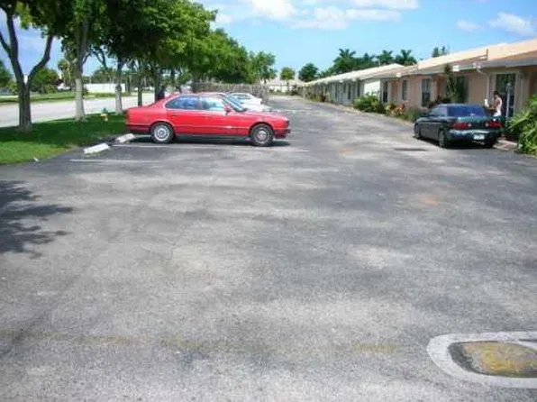 7818 Pembroke Rd, Hollywood, FL 33023