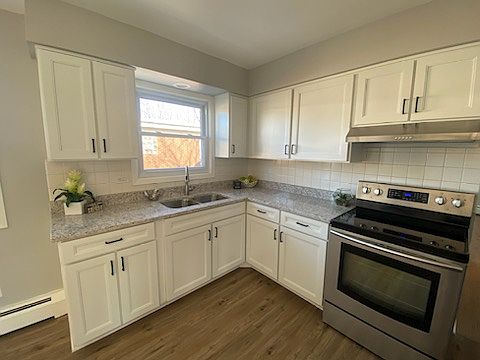 4th image of 3878 Ruby St #2E