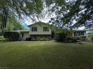 1070 Congress Lake Rd, Mogadore, OH 44260