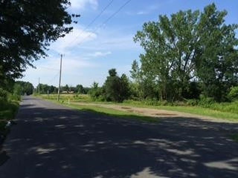 3rd image of 2670 PHILLIPS Road