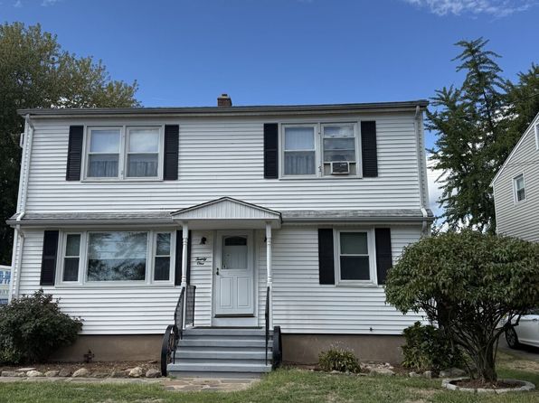 21 Mettler St