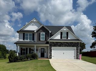 17 Treasure Dr, Lillington, NC 27546
