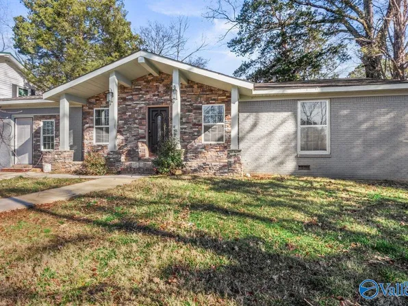 3112 Delia Ln NW, Huntsville, AL 35810