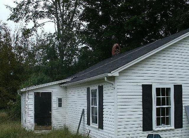 2nd image of 1000 Bethlehem Rd