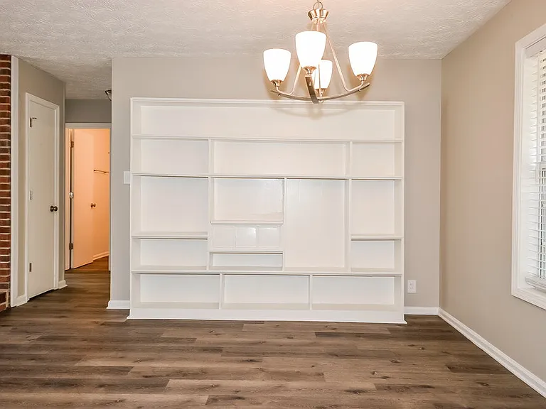 5406 Cindy Ln SE — Photo 5