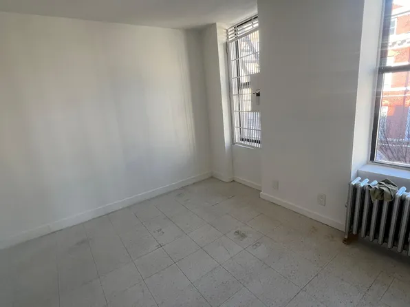 442 East 115th Street image 1 of 6