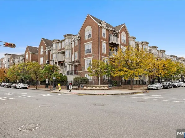 200 Dey St Unit 260, Harrison, NJ 07029