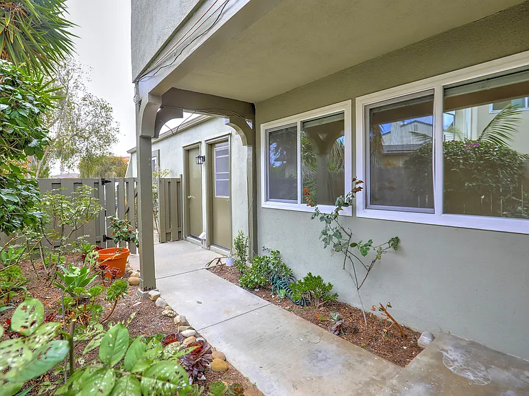 7392 Elmhurst Pl — Photo 22