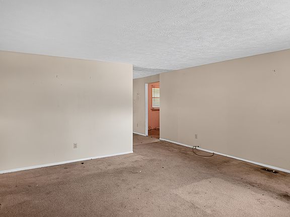 4th image of 9850 Ellis Dr
