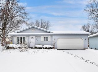 3006 Artesian Ln, Madison, WI 53713