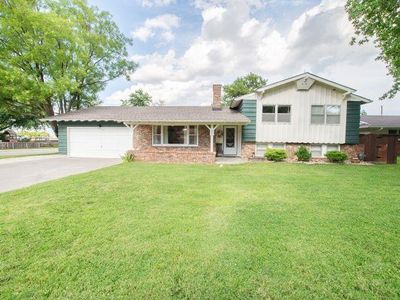 202 S Wilson St, Hillsboro, KS, 67063