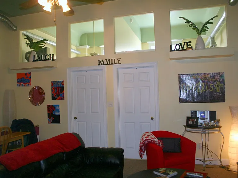 116 1/2 N Walnut St — Photo 21