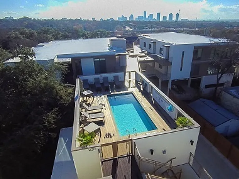 1512 Forest Trl — Photo 3