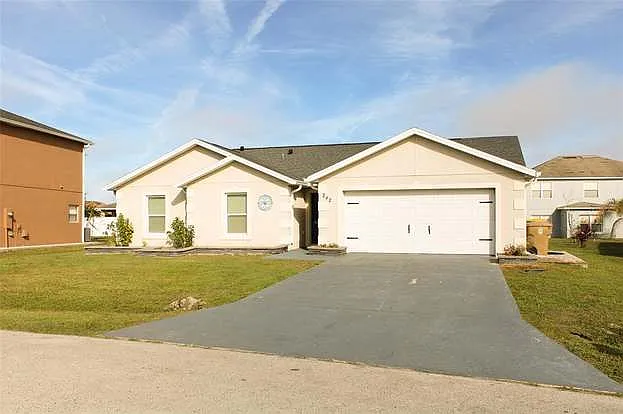 242 Abbotsbury Dr — Photo 19