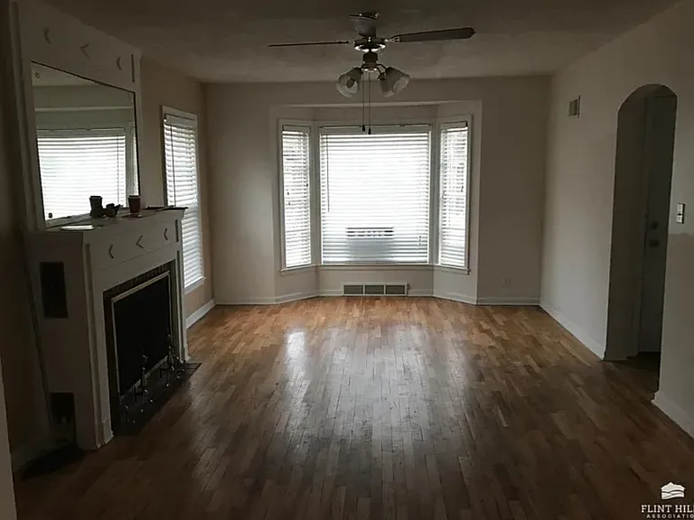 917 Bertrand St — Photo 2