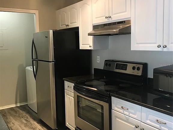 2nd image of 2550 N Alafaya Trl APT 4204