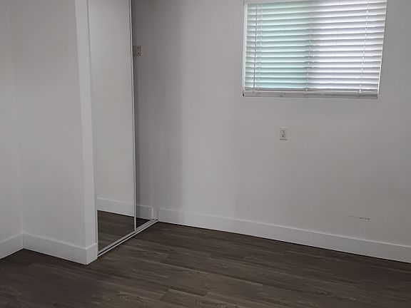 3rd image of 5259 Roswell St #A