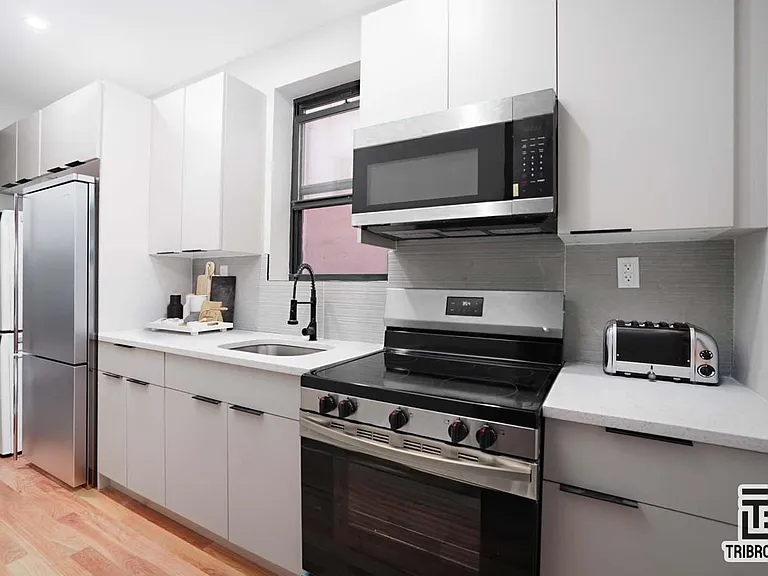 1731 Norman St #3C — Photo 2