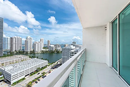950 Brickell Bay Dr #2208 Photo 1