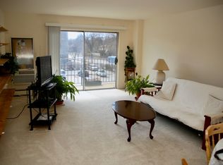 1567 Ridge Ave APT 305, Evanston, IL
