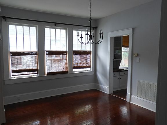 4th image of 3706 N Woodrow St