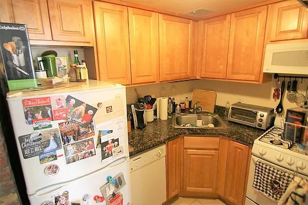 Rented by Guidance Realty Corp. | media 4