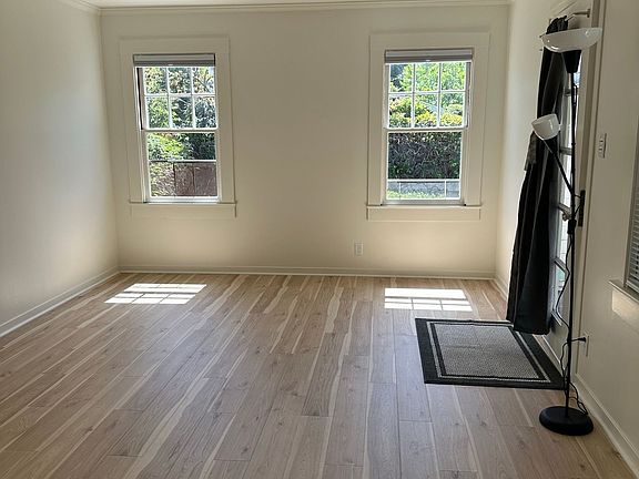 5th image of 1104 Capuchino Ave