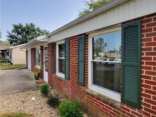 105 Sharp Ln, Greenville, OH 45331