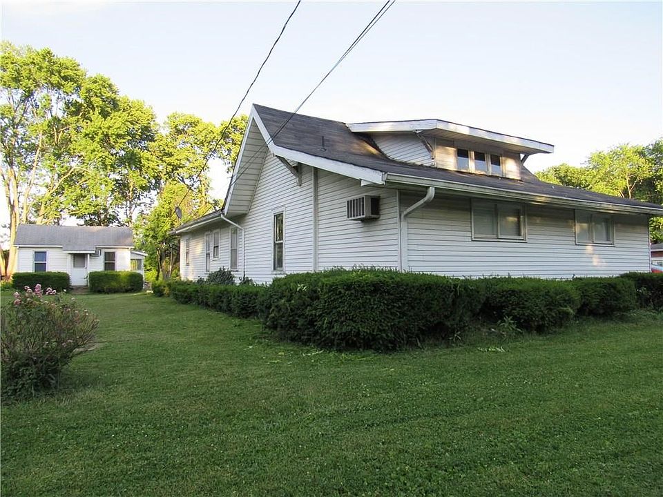 Listing includes two homes on parcel.