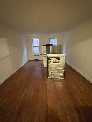 Rented by Contact Realty | media 2