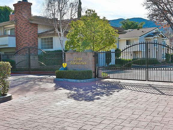 4th image of 35 Greenmeadow Dr