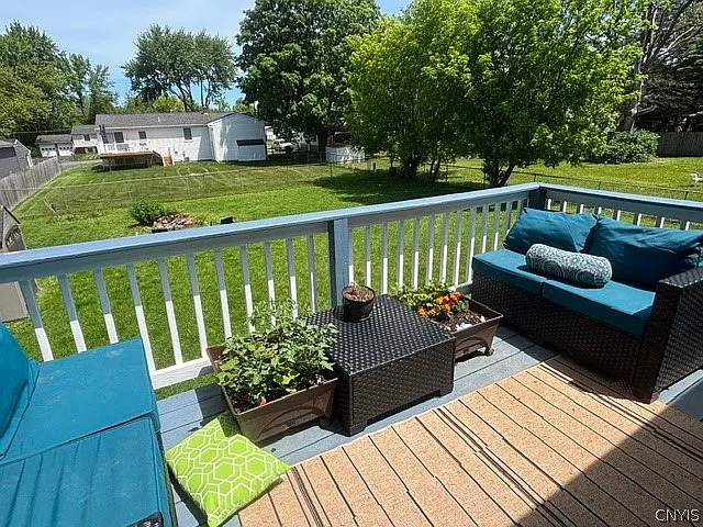 5963 Pony Ln — Photo 3