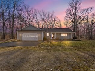 6815 Serenity Ln, Saint Clair, MI