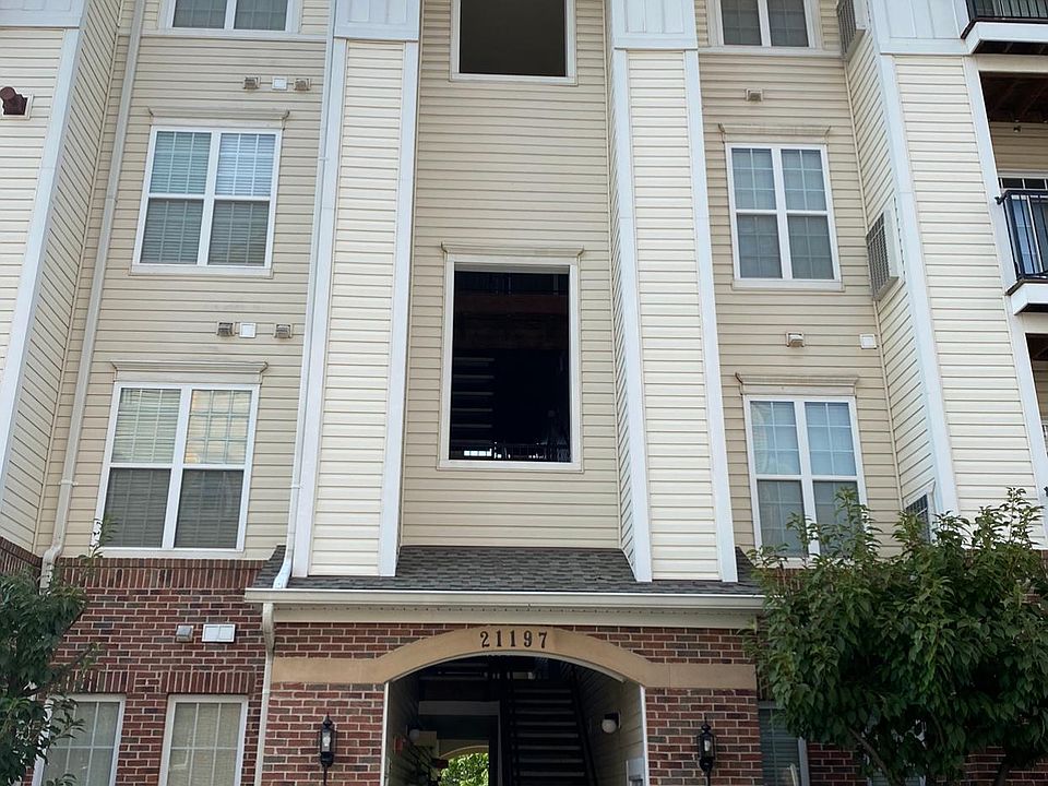 1st image of 21197 McFadden Sq Unit 401