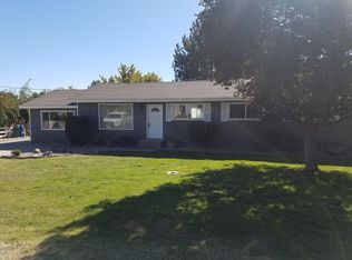 1814 Beacon Rd, Grandview, WA 98930