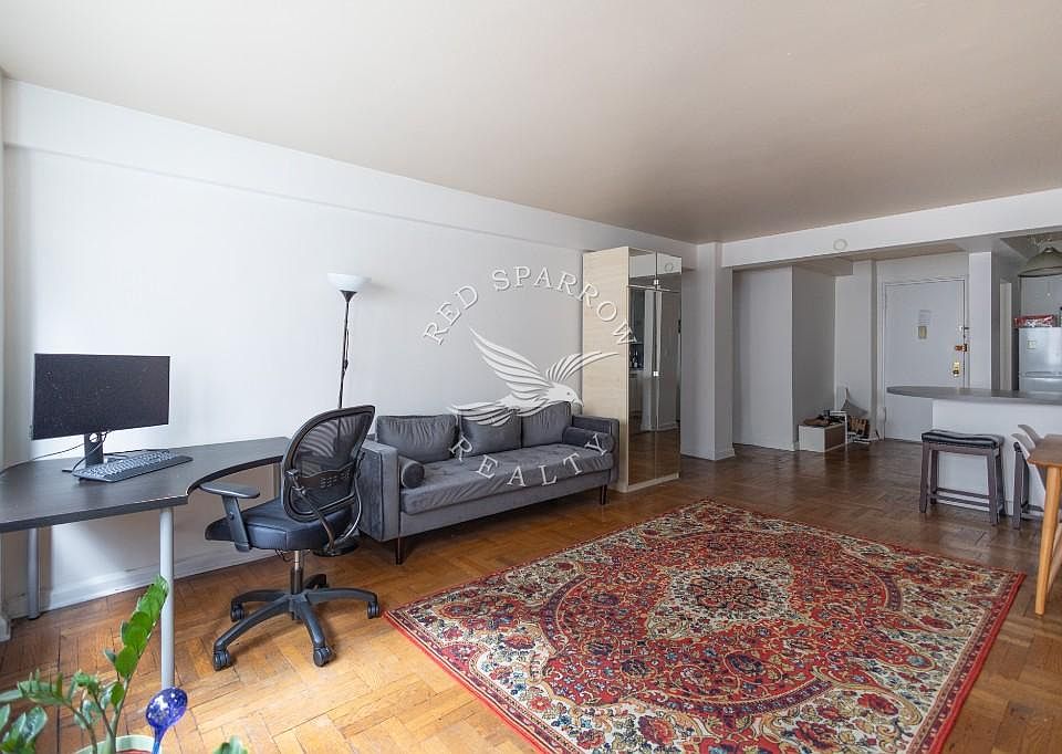 1st image of 135 E 54th St #Phb