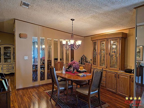 3rd image of 2289 La Rosa Ln