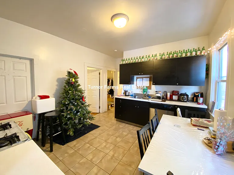 72 Calumet St #1 — Photo 1
