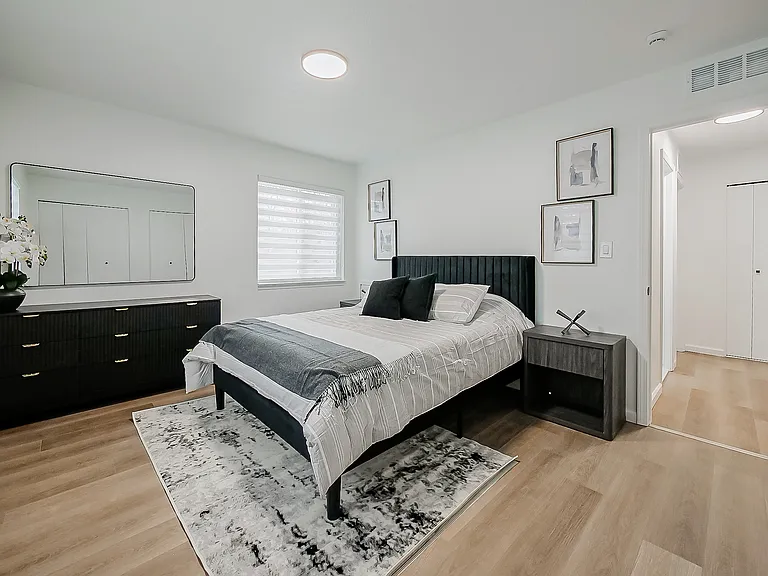 All New Luxury Living In Plymouth — Photo 83