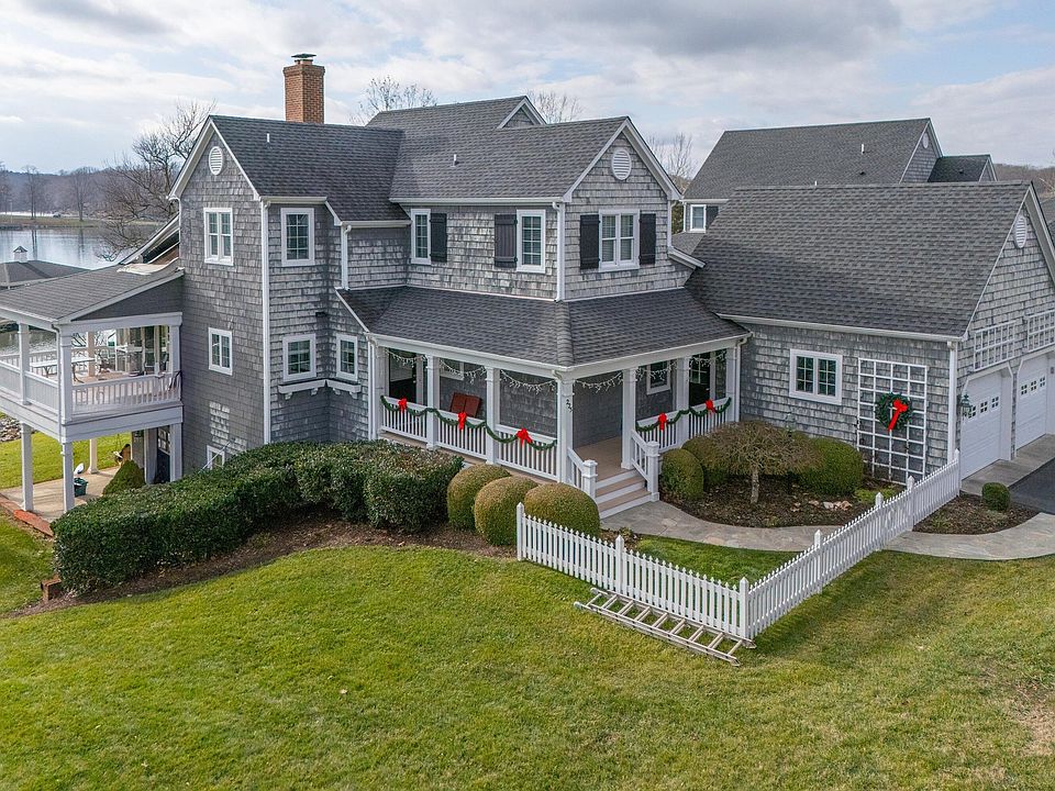 1st image of 225 Sconset Dr