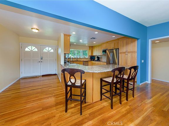 5th image of 10900 Rathburn Ave