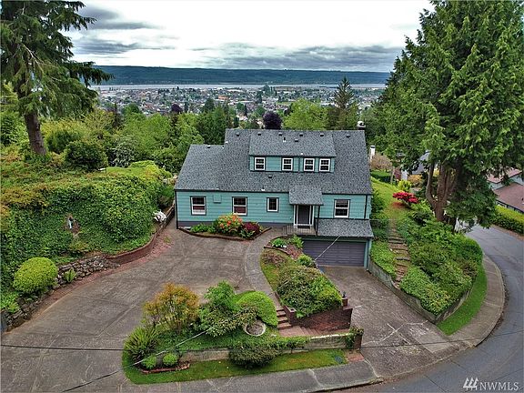 5th image of 1272 Bel Aire Ave