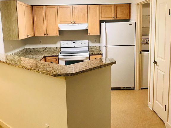 3rd image of 7711 NE 175th St Unit E213