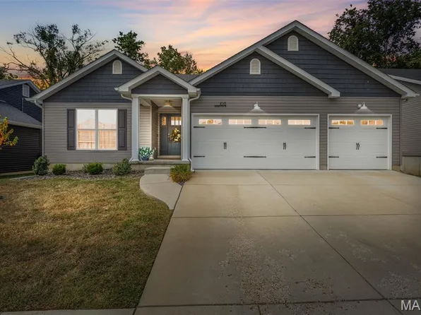 1013 Savanna Place Dr, Festus, MO 63028