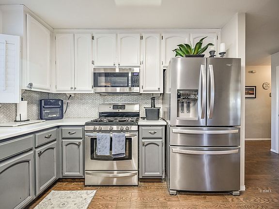 4th image of 424 Marlene Ct