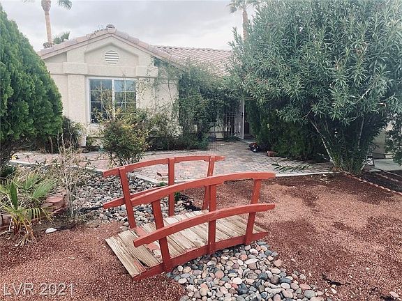 3rd image of 4417 Summer Glen Ln