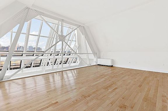 5th image of 305 2nd Ave APT 1001