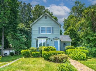 21 Grover St, Walpole, MA 02081